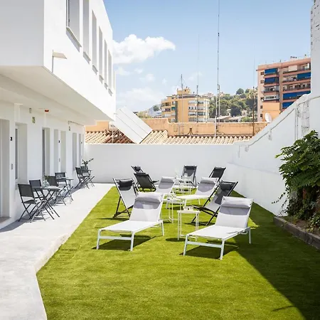 Apartamentos La Pelusa Malaga Exterior photo